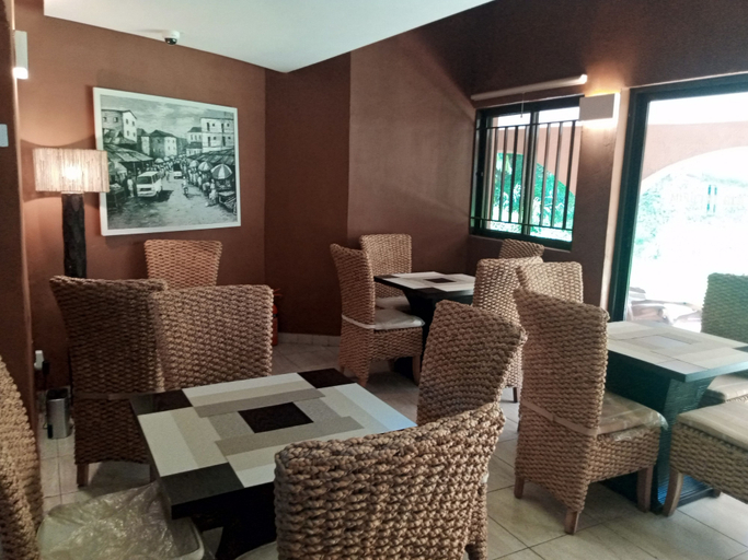 Food & Drinks 4, Trois Ore Residences, IbadanNorth-West