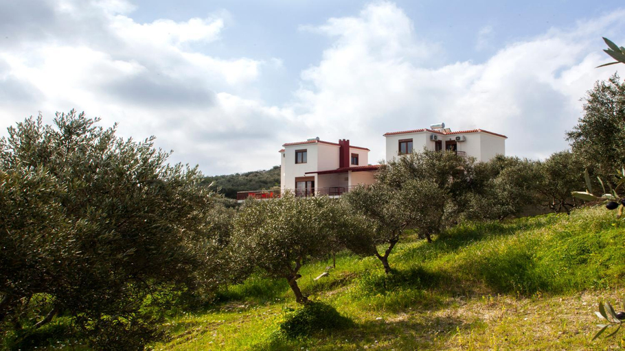 Others 2, Fοivos and Athina Villas, Crete