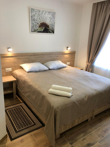 Bedroom 3, Hotel Bonus, Kolomyis'kyi