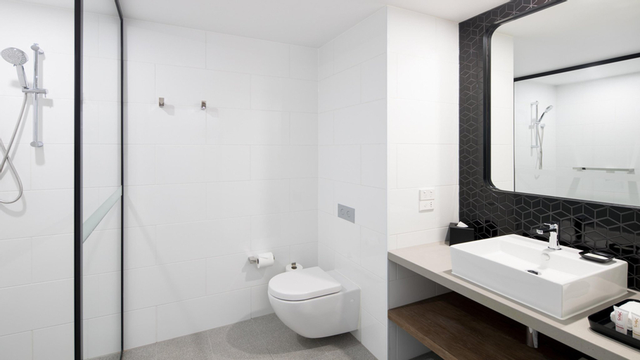 Bathroom 4