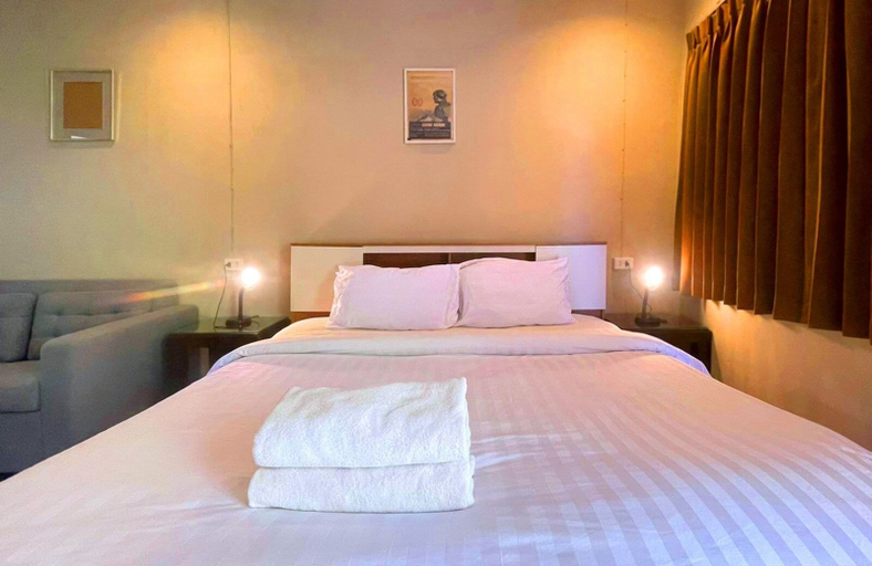 Bedroom 2, New Breakers Hotel Rawai, Phuket Island