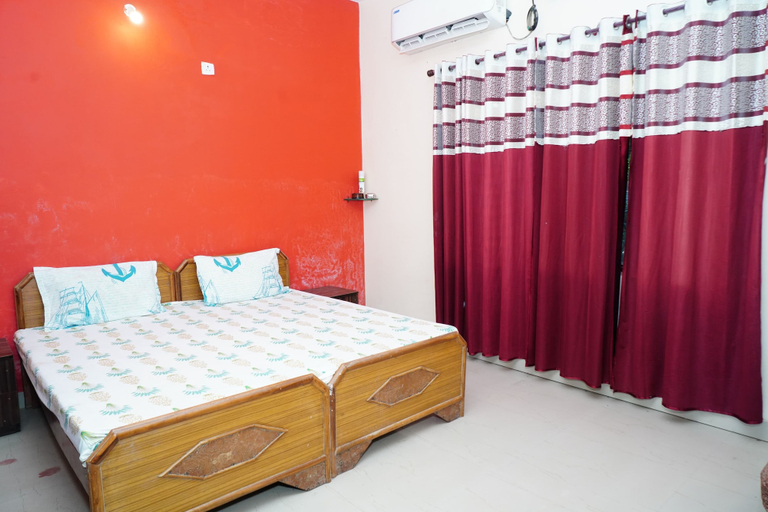 Bedroom 2, Badrika Farm's, Rewa