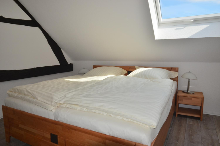 Bedroom 16