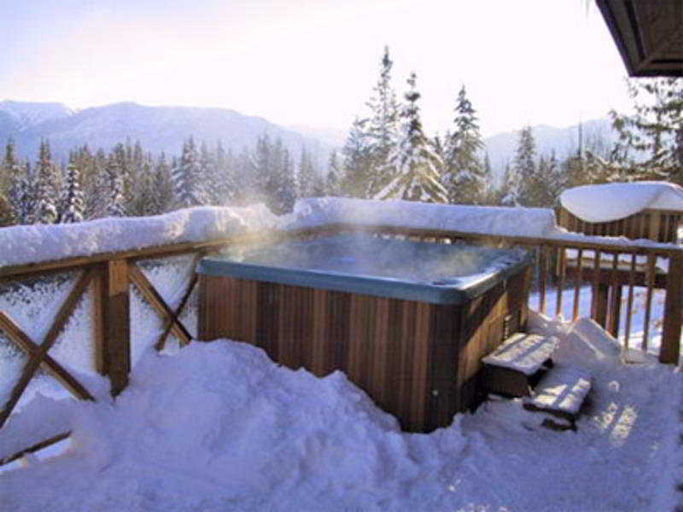 Others 4, Whispering Pines, Columbia-Shuswap