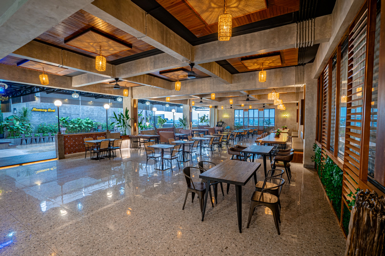 Restaurant 13