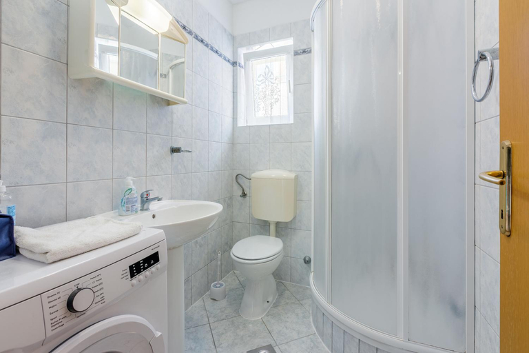 Bathroom 3, Apartments Kulas, Novi Vinodolski