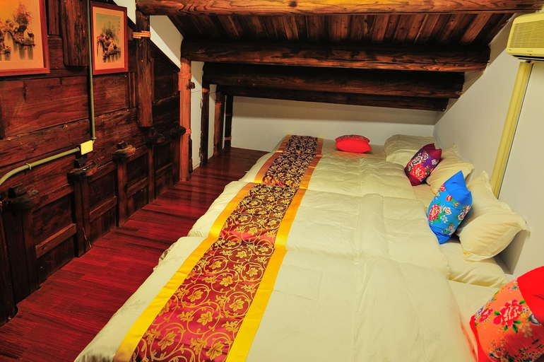 Bedroom 12