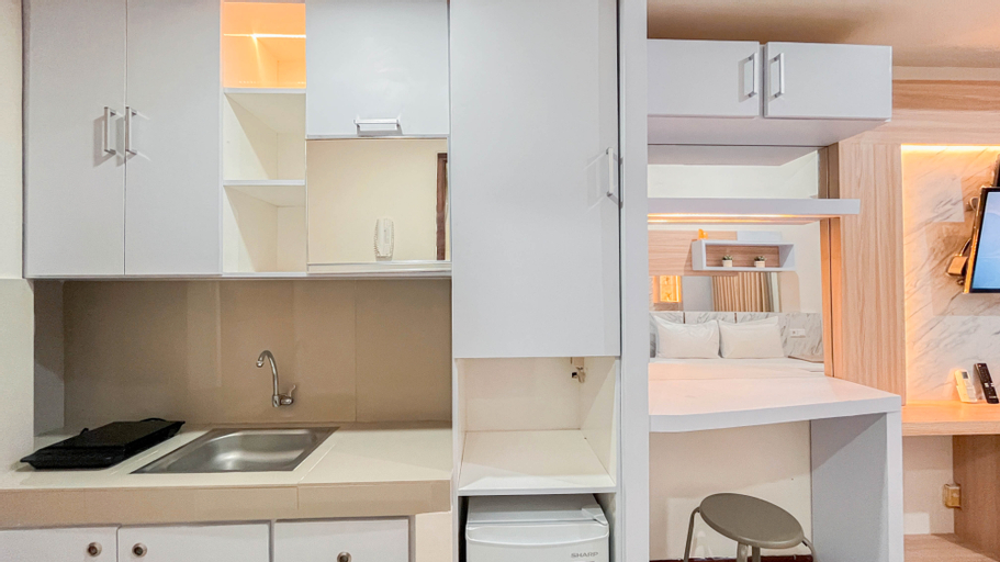 Dining Room 15