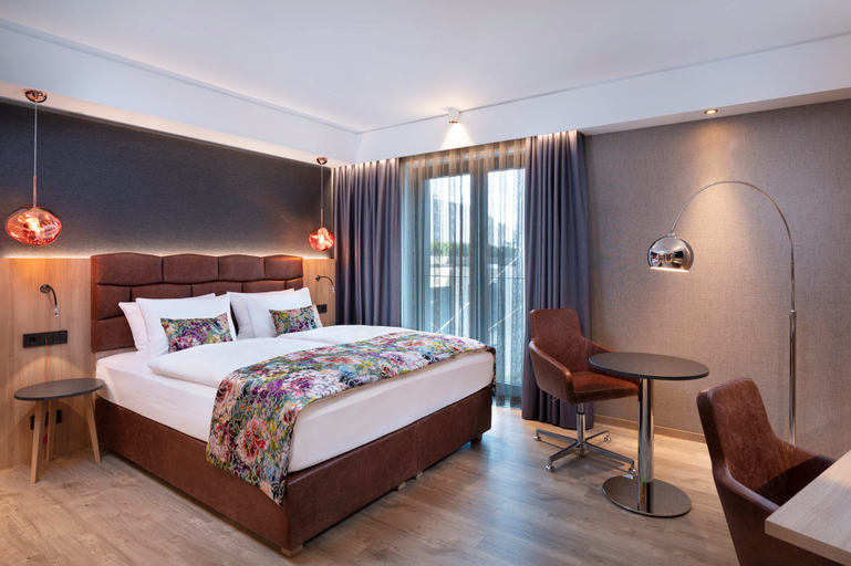 Bedroom 13