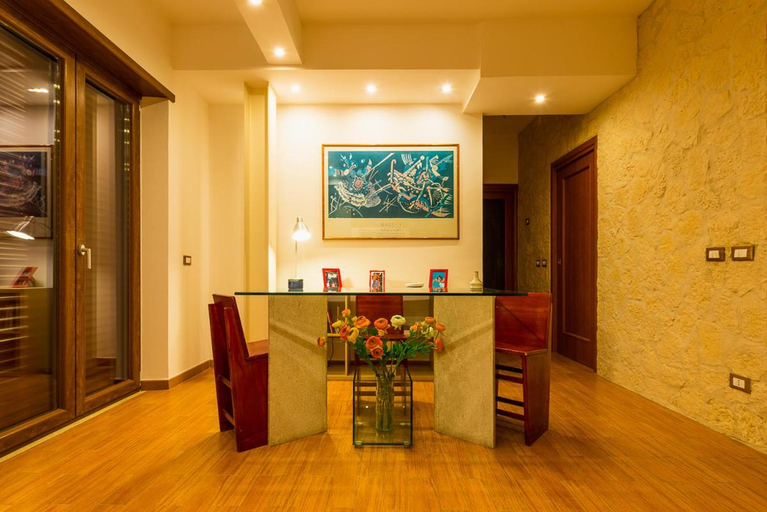 Others 4, L'Approdo B&B, Latina