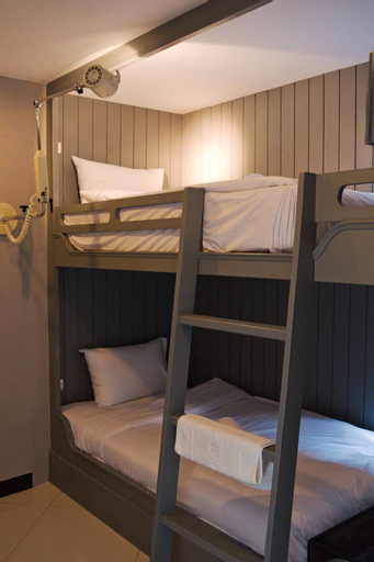 Bedroom 21
