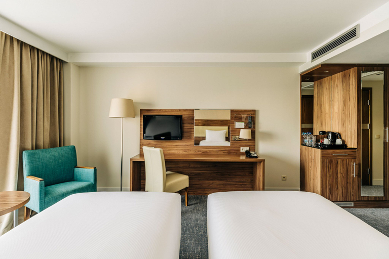 Holiday Inn LODZ - Tap to explore photos