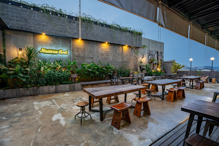Restaurant 13