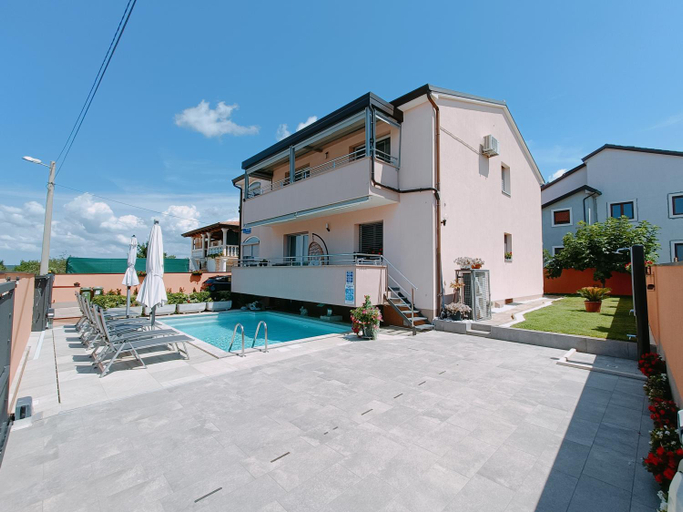 Others 5, Villa Slavica, Poreč