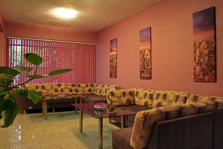 Public Area 2, Brod Hotel, Stolichna