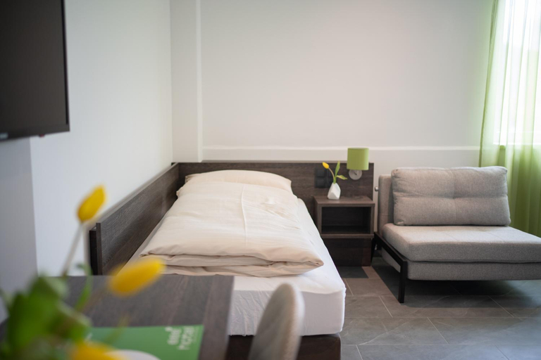 Bedroom 12