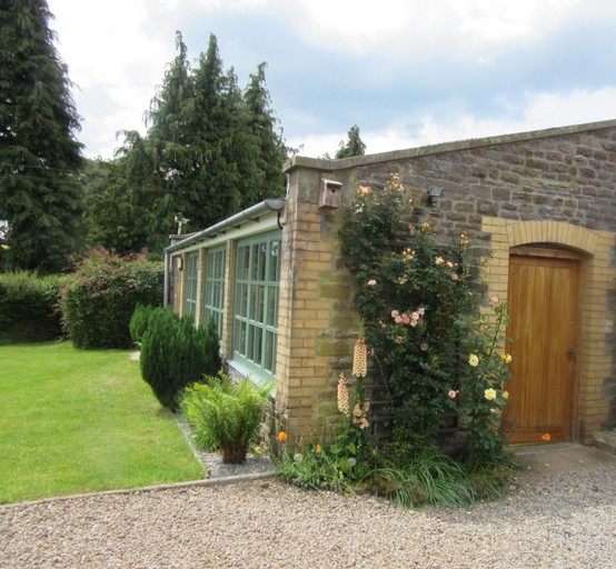 Others 5, Tegfan Garden Suite, Powys