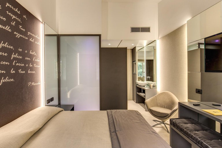 Bedroom 13