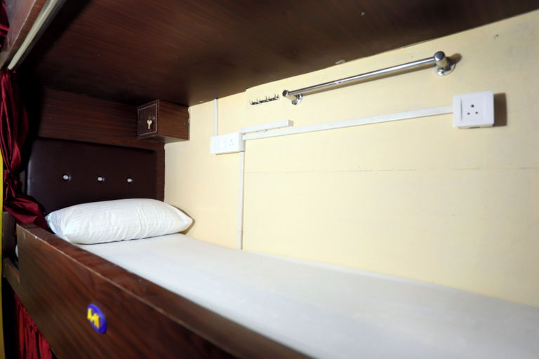 Bedroom 3, Mango Goregaon Hostel & PG, Mumbai Suburban