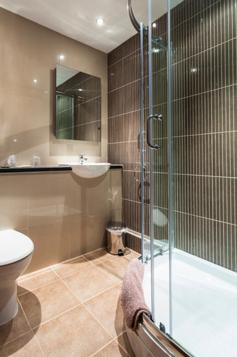 Bathroom 3, Griffin Inn, Cornwall