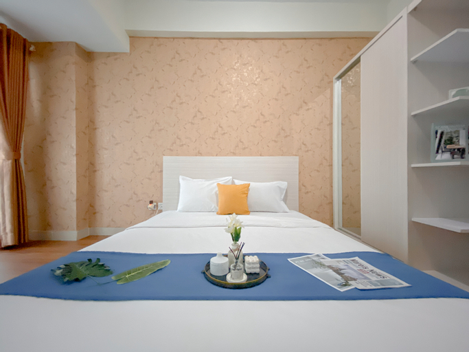 Cozy and Best Deal Studio Apartment Grand Dhika City By Travelio, Bekasi