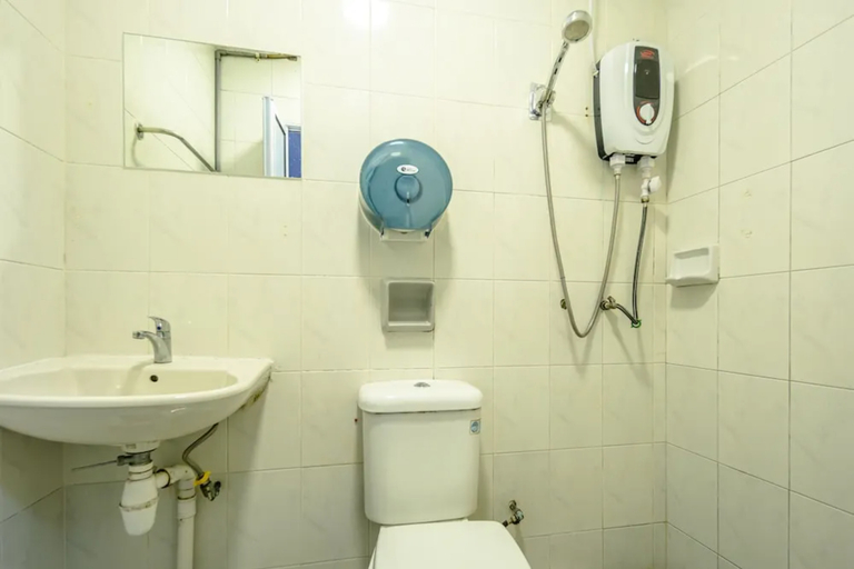 Bathroom 3, K Hotel 8, Singapore