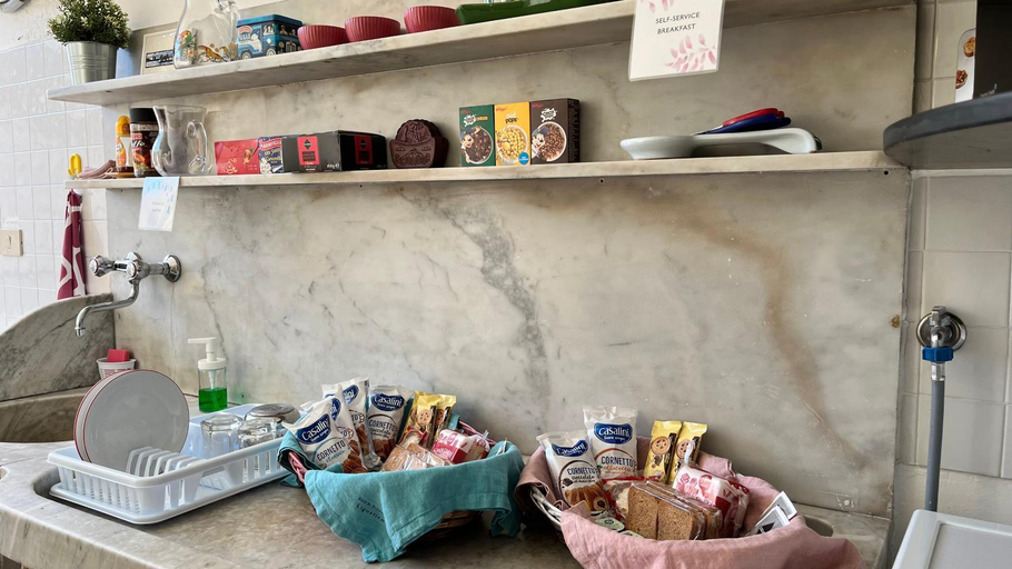 Food & Drinks, B&B Ligustico, Genova