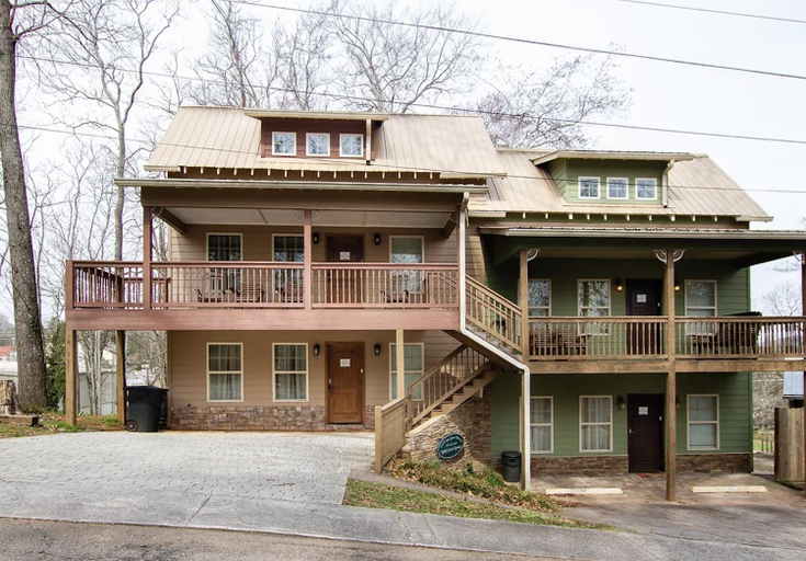 The Dahlonega Square Hotel & Villas, Lumpkin