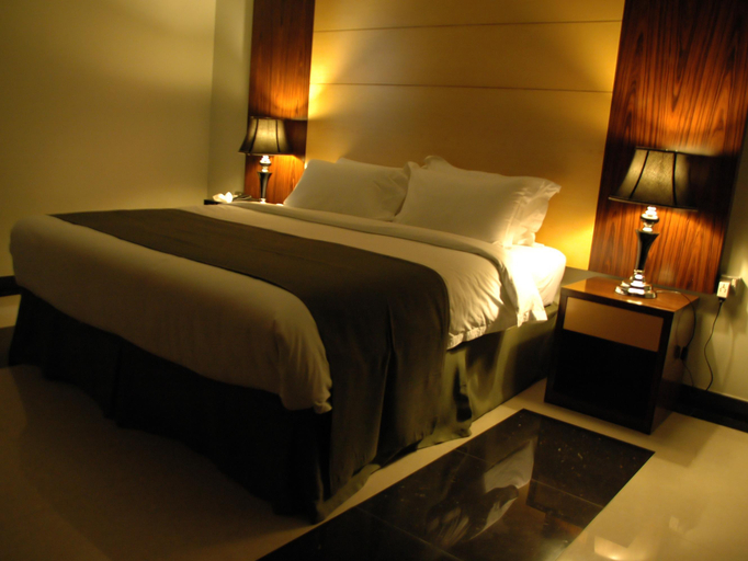 Bedroom 4, Doha Dynasty Hotel, Doha