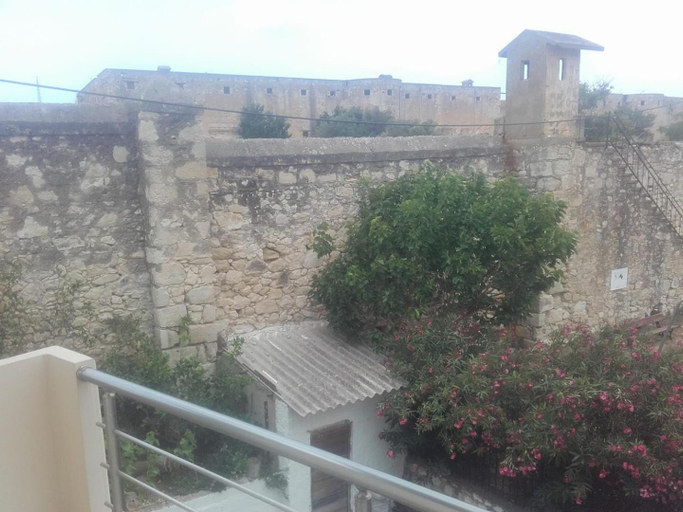 Others 5, Olympic View Guesthouse, Crete