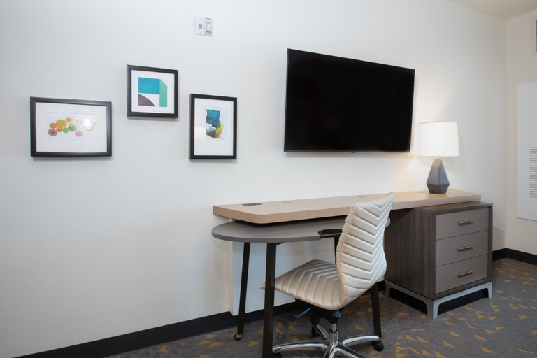 Holiday Inn GLENDALE - STADIUM & ENT DIST Room Type - 1 King Standard