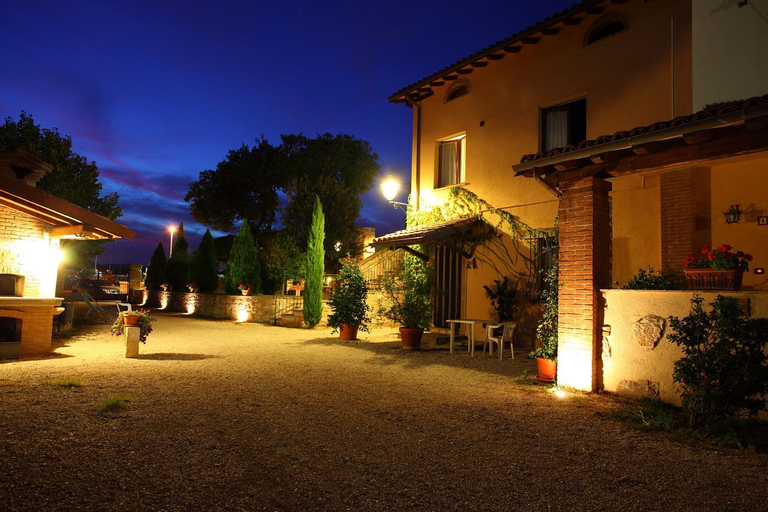Exterior & Views 1, Residenza Le Querce Bilocale, Perugia