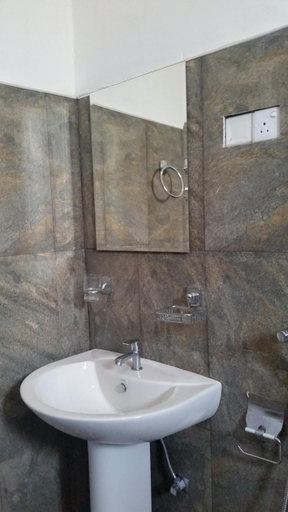 Bathroom 3, Sunhill Lake Tourist Rest, N. Palatha East