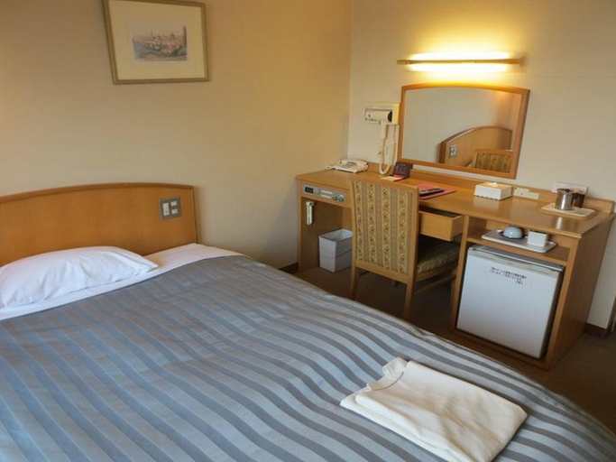 Bedroom 5, Kochi Pacific Hotel, Kōchi