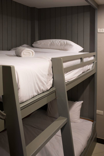 Bedroom 19