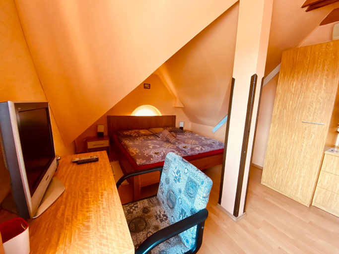 Bedroom 2, Penzion Tyche, Nové Zámky