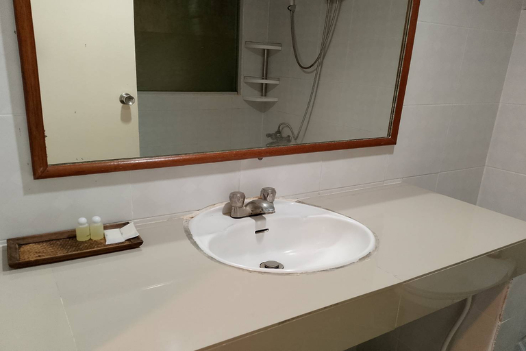 Bathroom 8