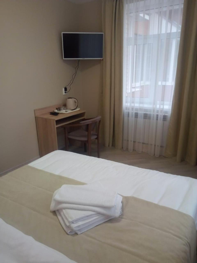Others 5, Hotel na Svetloi, Lobnya