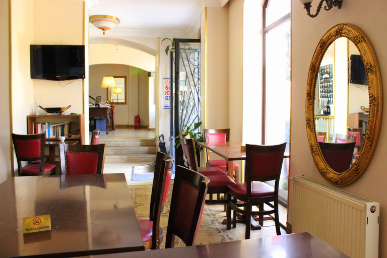 Food & Drinks 3, Santa Hill, Beyoğlu