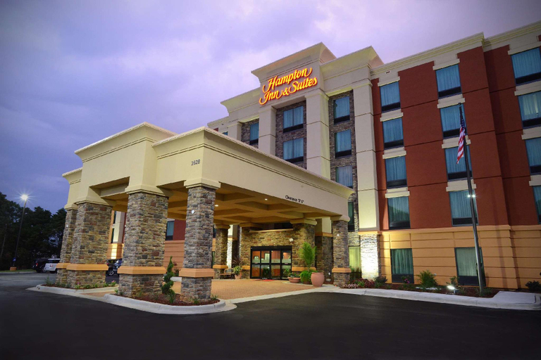 Exterior & Views 2, Hampton Inn & Suites Albany At Albany Mall, Dougherty