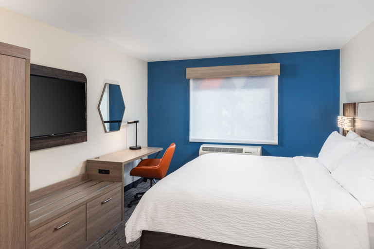 Bedroom 6