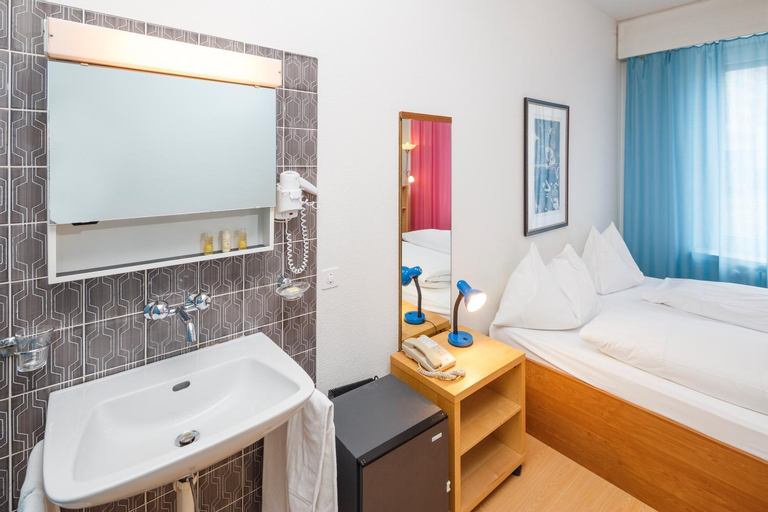 Bedroom 10