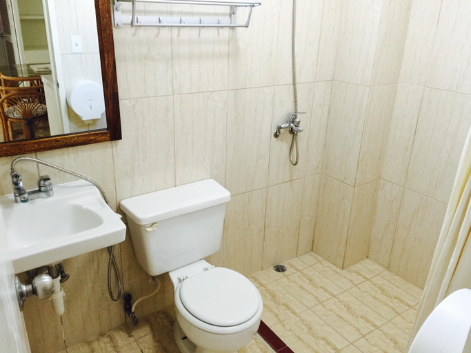 Bathroom 4, Oasis Boutique House, Saipan