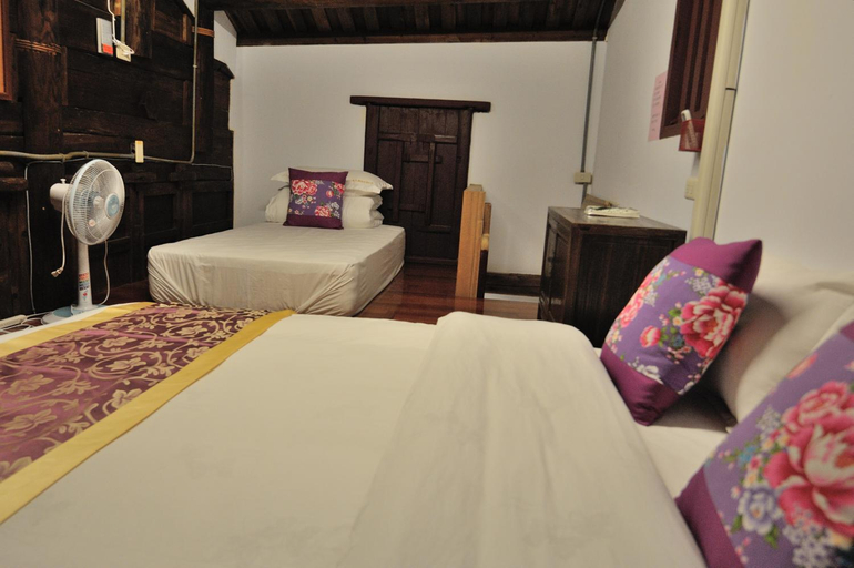 Bedroom 12