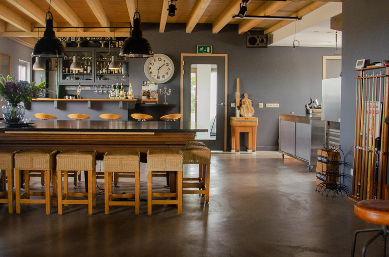 Food & Drinks 2, Bed and Breakfast Bedstay op 8, Coevorden