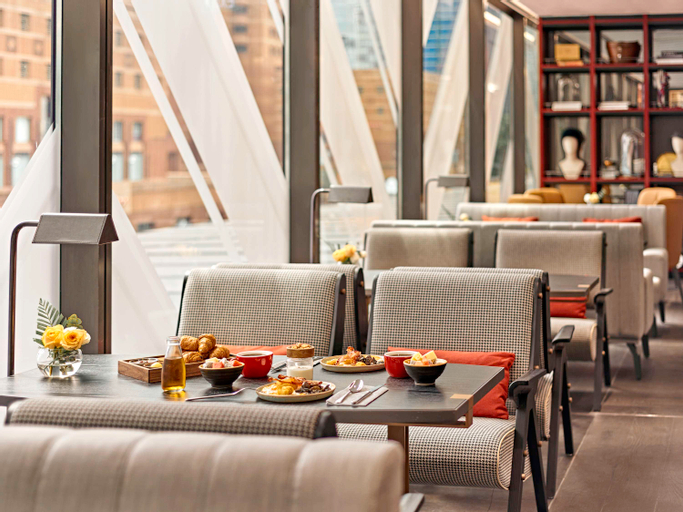 Restaurant 24