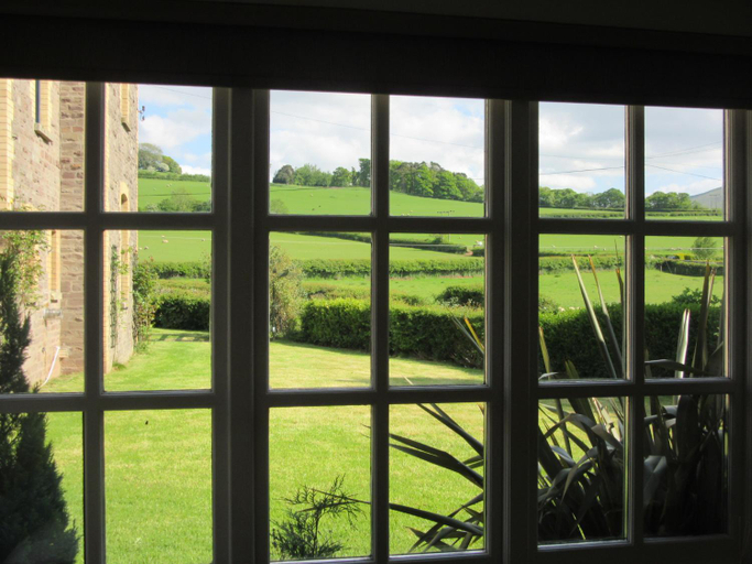 Others 2, Tegfan Garden Suite, Powys