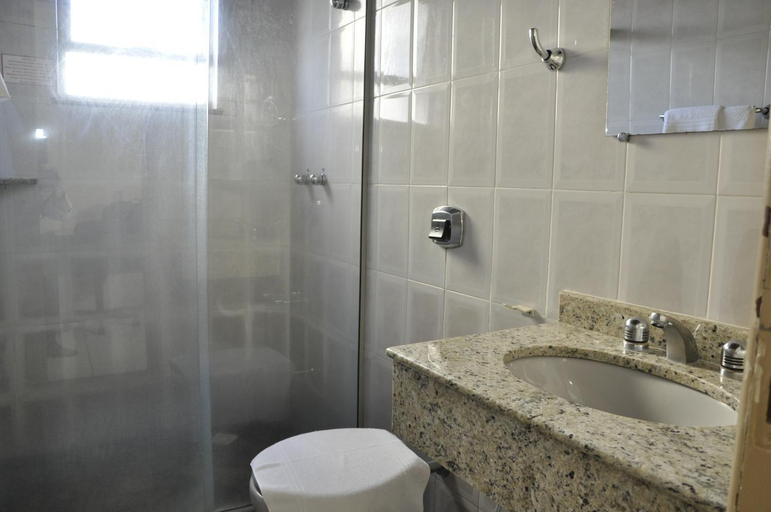 Bathroom, Imperial Hotel, Juiz de Fora