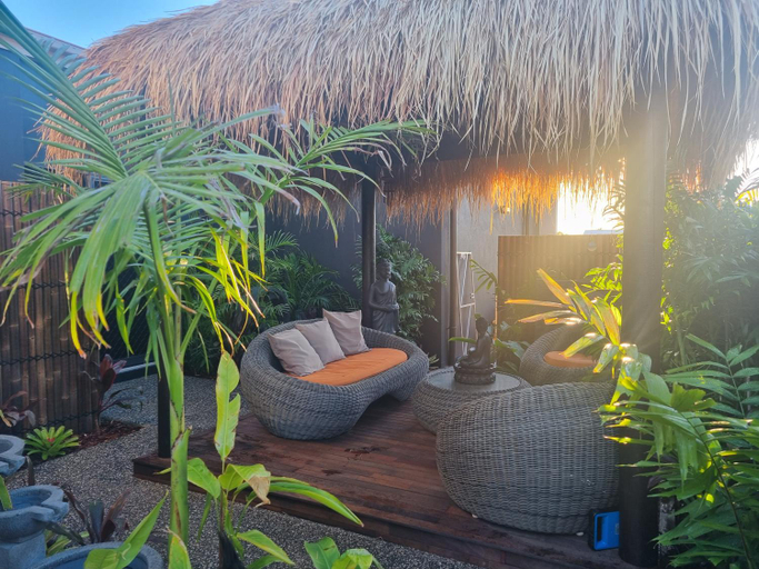 Others 2, Baligara Absolute Oceanfront Guest Suite, Burnett - Pt A