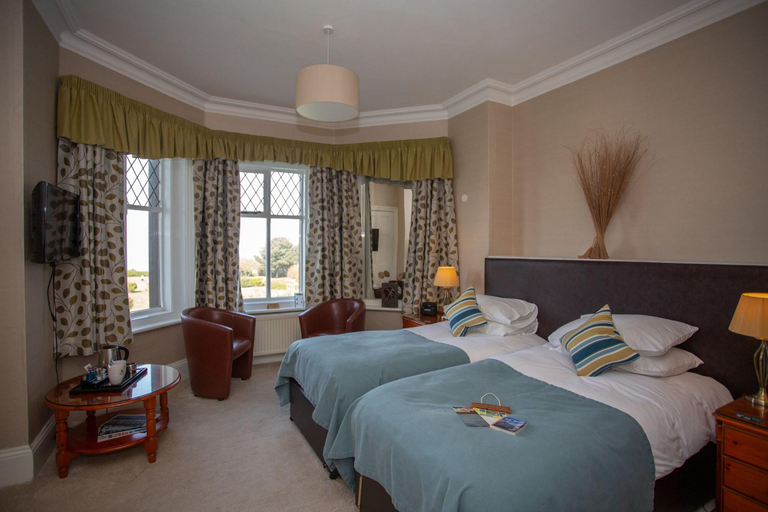 Bedroom 4, Sea Marge Hotel, Norfolk
